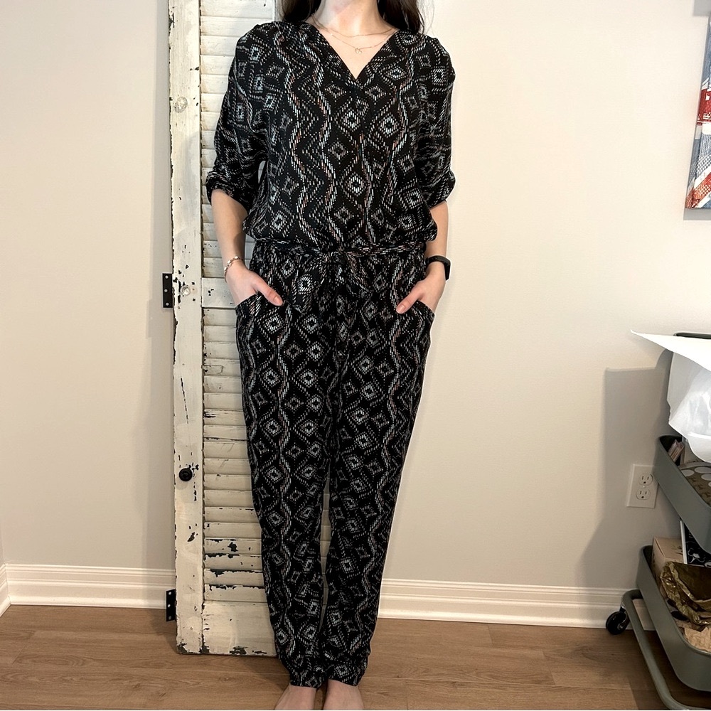 California Moonrise long jumpsuit with 3/4 sleeves size small black Aztec print